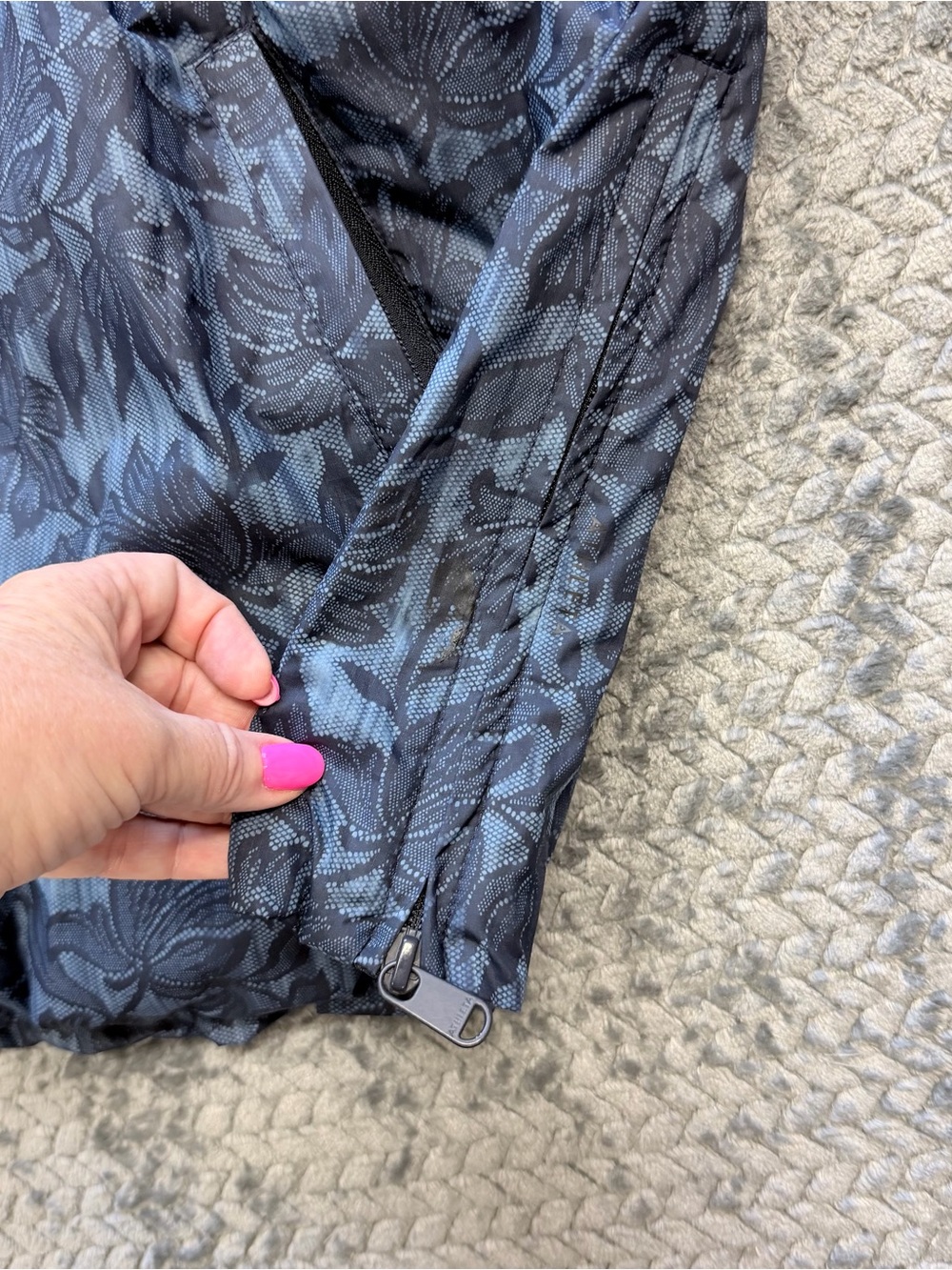 ATHLETA Sightseer Lace Jacket Women’s 2X Navy Black Floral Windbreaker Full Zip - Picture 9 of 14